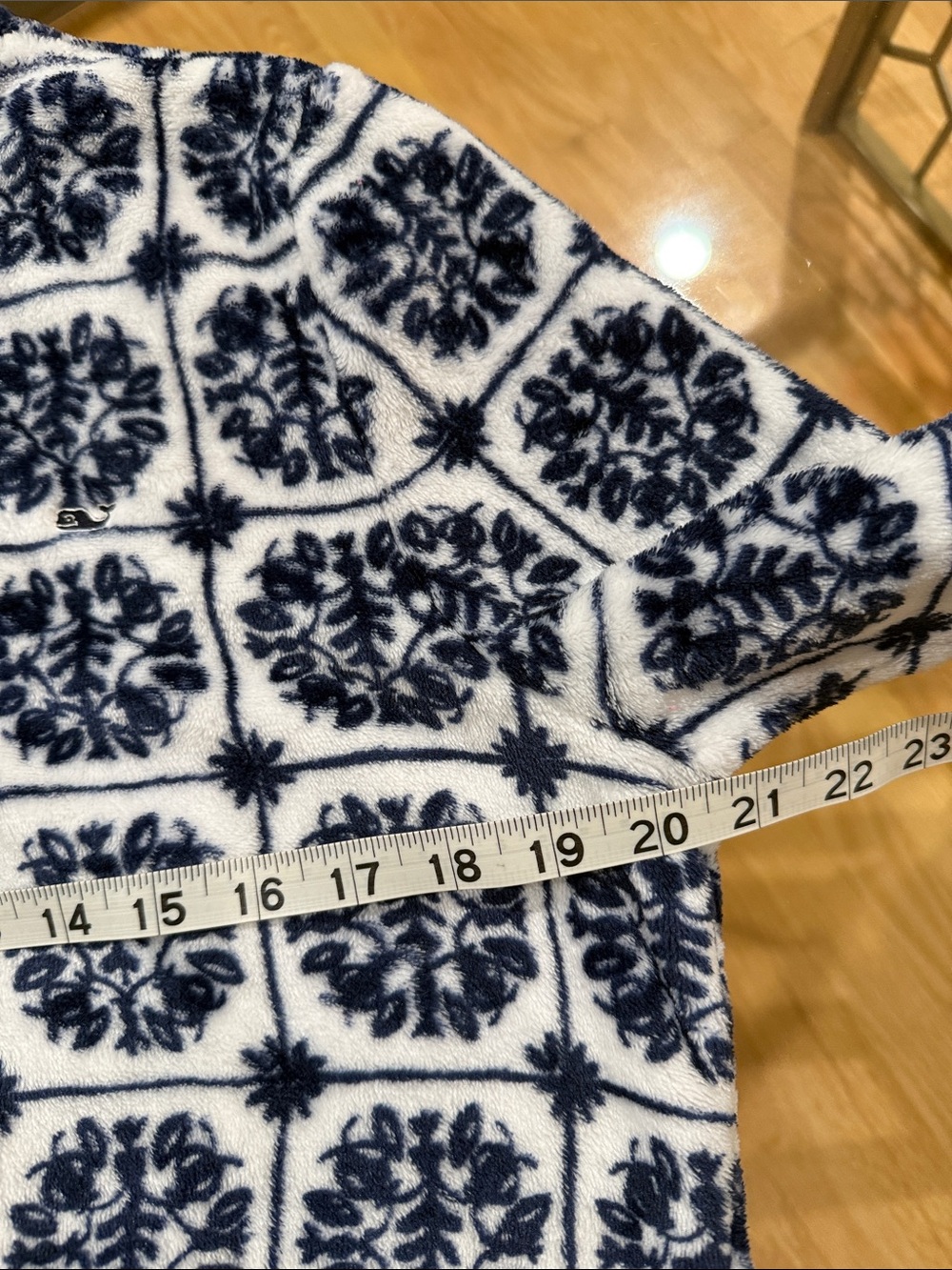 Vineyard Vines island geometric tile print quarter fleece pullover size large - Picture 5 of 6